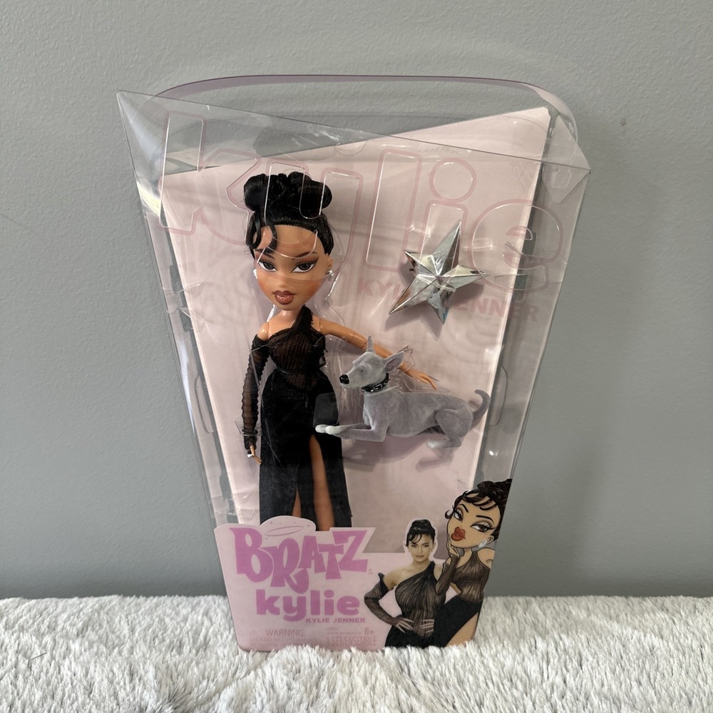 Bratz x‎ Kylie Jenner Night Fashion Doll with Evening Gown Pet Dog and Poster
